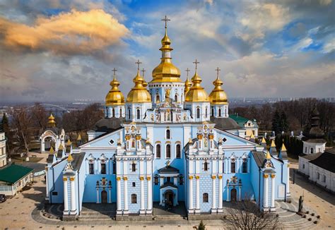 Eastern Orthodoxy in Modern Russia: A Spiritual Tapestry Woven Through Change